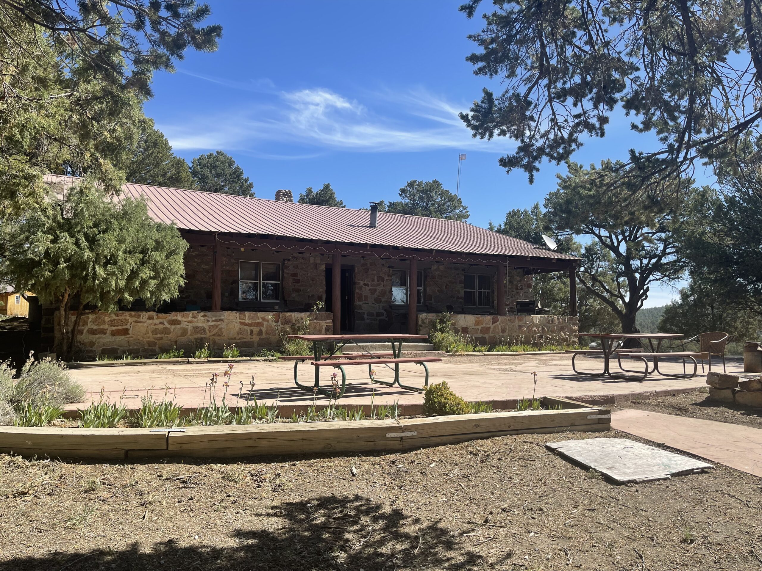 Stone House 6 bedroom cabin